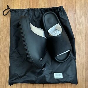 Yeezy YS-01 onyx Black Slide Sandals NEW size 7